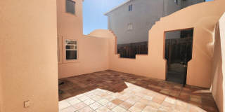 Spacious 3 bedroom condo Gallery 1
