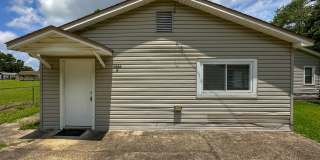 2 bedroom 1 bath with bonus room ~ lawn care included! Gallery 1