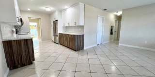 1175 West 33rd Place Gallery 1