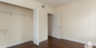 3814 N Sheffield Ave Gallery 9