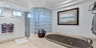 Hawaii Life Presents Modern Mokuleia Beachfront Luxury 4 bedroom 3 Bath Gallery 22