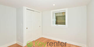 Stylish Four Bedroom Home with Hardwood Floors and Outdoor Space Gallery 25