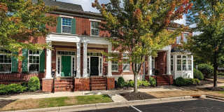 5352 Commonwealth Avenue Gallery 1