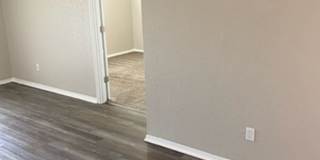 River Walk Apartments Gallery 91