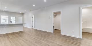 Beautiful Four Bedroom, Two Bathroom Falcon Falls Gallery 6
