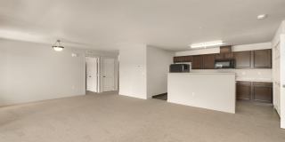 Crown Pointe Apartments Gallery 10