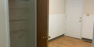 Mid-Town Single Family Home w/ Spacious Fenced Yard Gallery 23