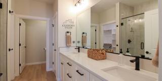 FURNISHED: 2 Bedroom, 2 Bath Home in West Richland Gallery 17