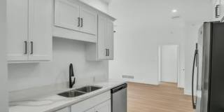 1309 N Bridge Street Gallery 24