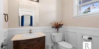 STUNNING 4 Bed/3.5 Bath Home in Talent!!! Gallery 8