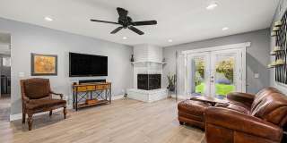 139 E HEATHER Avenue Gallery 8