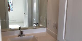 21065 NE 8th Ave Gallery 11