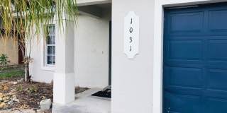 Experience this Cape Coral 3 bedroom 2 bath duplex with 1 car garage and screened in lanai. Gallery 3