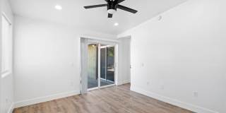 528 W 18th Street Gallery 18