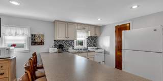 21 E Bay Way Gallery 4