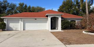 3 Bedroom / 2 Bath / POOL HOME - FULLY FURNISHED Gallery 1