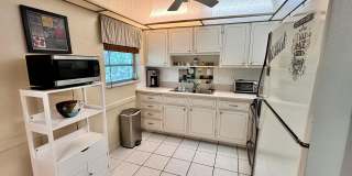 2031 Dewey St Gallery 10