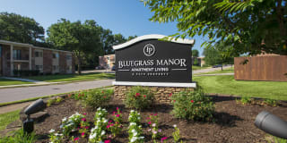 Blue Grass Manor Blue Grass Manor Gallery 52