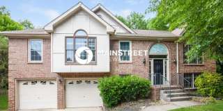 2208 South Ashford Court Gallery 1