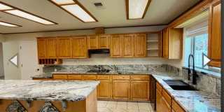 Hard to find 3 Bdrm, 2 Bath home in Harbor isles on the canal 2 miles to Sky Lakes Medical Ctr and OIT Gallery 1