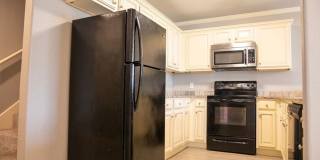 $200 AMAZON GIFT CARD WITH SIGNED LEASE!! 4b/4.5b Now Pre-leasing For August 10th move in!! Gallery 7