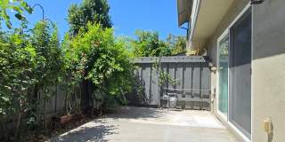 Remodeled Townhome in Beautiful Complex, A/C, Pool, Tennis Courts, Patio, Great Location! Gallery 12