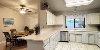 Desirable Paris Park Home!! 55+ Community Gallery 9