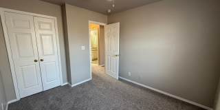 3 bedroom Two Story Duplex! Gallery 4
