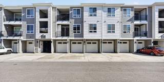 Charming 2BR Townhome in Denver Gallery 3