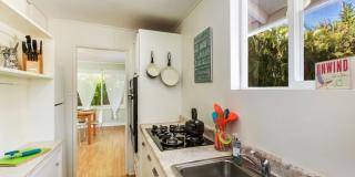Historic Home+guest cottage in Kahala near the Beach w/Pool & AC: Ho'okipa Villa Gallery 28