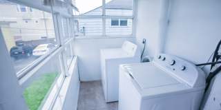 Charming 2 Bedroom 1 Bath Home - Downtown Everett Gallery 8