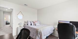 CREEKSIDE Gallery 21
