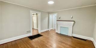 1312 Summit Avenue Gallery 16