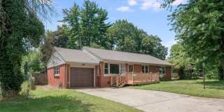 Move-In Ready 4 Bedroom Home in the Heart of Champaign Gallery 3