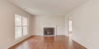 Beautiful Colonial Home Gallery 5