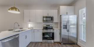 77 Chateau Drive Gallery 15