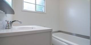 4026-4050 West Blvd. Gallery 13
