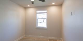 Newer Home for Rent in North Redding CA | $500 Off, Solar, Garage, Near I-5 Gallery 18