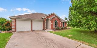 Luxury Lease on 1+ Acre with Saltwater Pool & Workshop in Ponder ISD! Gallery 28
