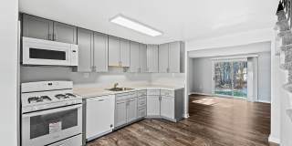 The Townhomes at River's Gate Gallery 11