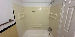 5424 Fifth Avenue Gallery 335