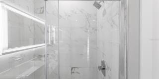918 BROAD Street E Gallery 21