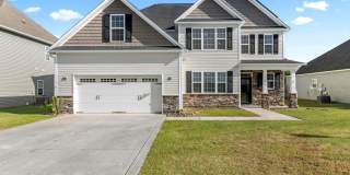 Large 5 bedroom home- don't miss this one! Gallery 1