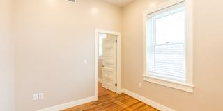 157-307 N. Main Street Gallery 12