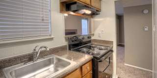Crestbrook Apartments Gallery 1
