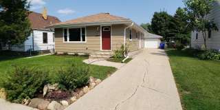 North side Single Family Ranch with Garage Gallery 1