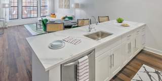 The Encore at Ingram Manor Apartments Gallery 8