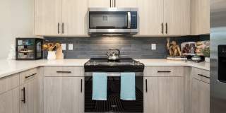 Cypress Point Luxury Apartments Gallery 34