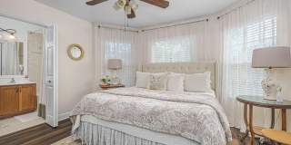 2036 SE Avon Park Drive Gallery 30