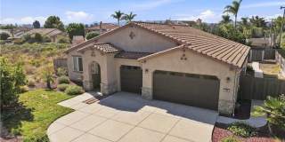 Beautiful 3-Bedroom Home with Spacious Yard & 3-Car Garage Gallery 1